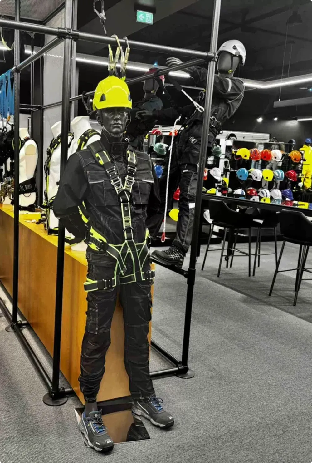 Showroom 2